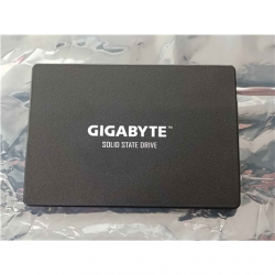 SALE OUT. GIGABYTE SSD 1T 2.5" SATA 6Gb/s | Gigabyte | GP-GSTFS31100TNTD | 1000 GB | SSD form factor 2.5-inch | SSD interface SATA | REFURBISHED, WITHOUT ORIGINAL PACKAGING | Read speed 550 MB/s | Write speed 500 MB/s